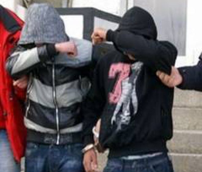 CERCETAŢI PENTRU FURT: Doi tineri din Sighetu Marmaţiei au furat mai multe bunuri dintr-o debara