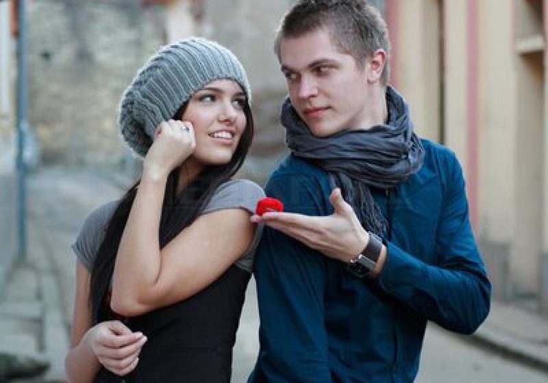 STUDIU: Cercetătorii au descoperit secretul sex appealului la bărbaţi STUDIU: Cercetătorii au descoperit secretul sex appealului la bărbaţi