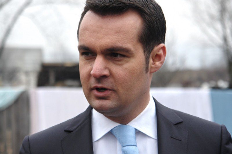 NEMULȚUMIT: Primarul reales din Baia Mare, Cătălin Cherecheş, le dă indicaţii din arest subordonaţilor din Primărie: E greu să puneţi nişte flori, arbuşti, iarbă?! NEMULȚUMIT: Primarul reales din Baia Mare, Cătălin Cherecheş, le dă indicaţii din arest subordonaţilor din Primărie: E greu să puneţi nişte flori, arbuşti, iarbă?!