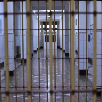 Condamnat pentru tentativă de omor dus după gratii