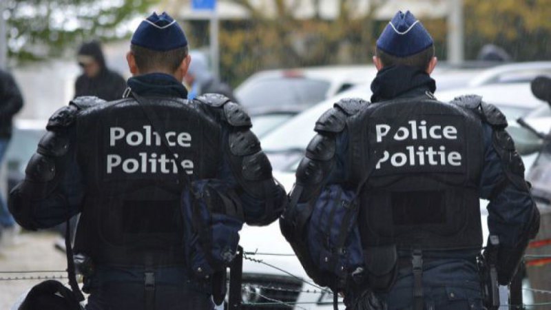 ATAC ŞI ÎN FRANŢA: Două persoane au fost ucise cu mai multe gloanţe de calibru mare ATAC ŞI ÎN FRANŢA: Două persoane au fost ucise cu mai multe gloanţe de calibru mare