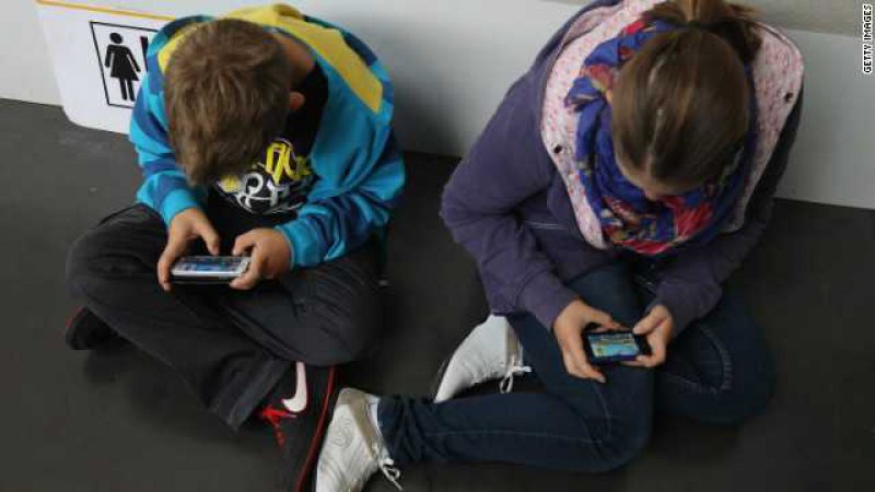 BENEFICII: Jocul ”Pokemon Go” îi poate ajuta pe copiii cu autism să socializeze BENEFICII: Jocul ”Pokemon Go” îi poate ajuta pe copiii cu autism să socializeze