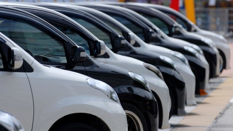 DÂNCU IA MAŞINI: Ministerul Dezvolării Regionale şi Administraţiei Publice vrea să cumpere 15 autoturisme DÂNCU IA MAŞINI: Ministerul Dezvolării Regionale şi Administraţiei Publice vrea să cumpere 15 autoturisme