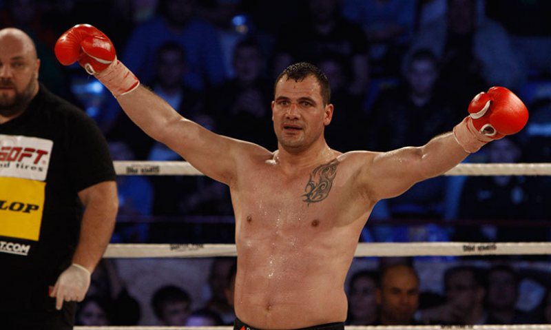 PERFORMANŢĂ: Ionuţ Iftimoaie a devenit campion mondial al versiunilor Superkombat şi WKN PERFORMANŢĂ: Ionuţ Iftimoaie a devenit campion mondial al versiunilor Superkombat şi WKN