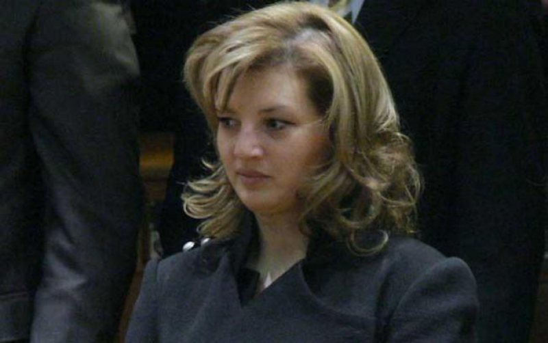 DOSAR DE CORUPȚIE: Ioana Băsescu, fiica fostului preşedinte, este audiată la DNA DOSAR DE CORUPȚIE: Ioana Băsescu, fiica fostului preşedinte, este audiată la DNA