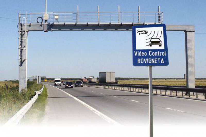 O TAXĂ ÎN MINUS: Unii șoferi pot scăpa de plata rovinietei O TAXĂ ÎN MINUS: Unii șoferi pot scăpa de plata rovinietei