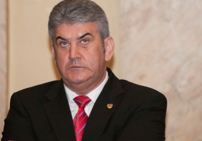 REVOLTĂ: Protest faţă de decizia Senatului în cazul lui Gabriel Oprea, iniţiat pe Facebook