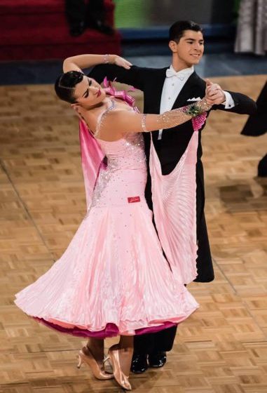 DANS SPORTIV: Din sala de antrenament de la Prodance 2000 vor să ajungă la Royal Albert Hall din Londra! DANS SPORTIV: Din sala de antrenament de la Prodance 2000 vor să ajungă la Royal Albert Hall din Londra!