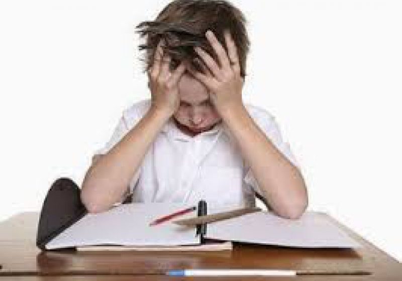 SOLUTIE: Un elev cu probleme la matematica a creat o aplicatie care-l ajuta la teme SOLUTIE: Un elev cu probleme la matematica a creat o aplicatie care-l ajuta la teme