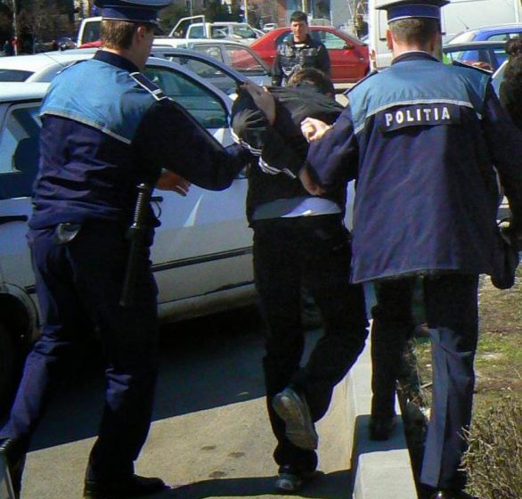 INFRACȚIUNI PE BANDĂ RULANTĂ: Trei furturi au fost soluționate de polițiștii maramureșeni