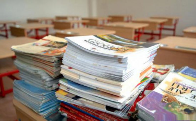 MINISTERUL EDUCAȚIEI: Manualele de Matematică şi Engleză de clasa a IV-a vor ajunge în depozite până pe 4 noiembrie MINISTERUL EDUCAȚIEI: Manualele de Matematică şi Engleză de clasa a IV-a vor ajunge în depozite până pe 4 noiembrie
