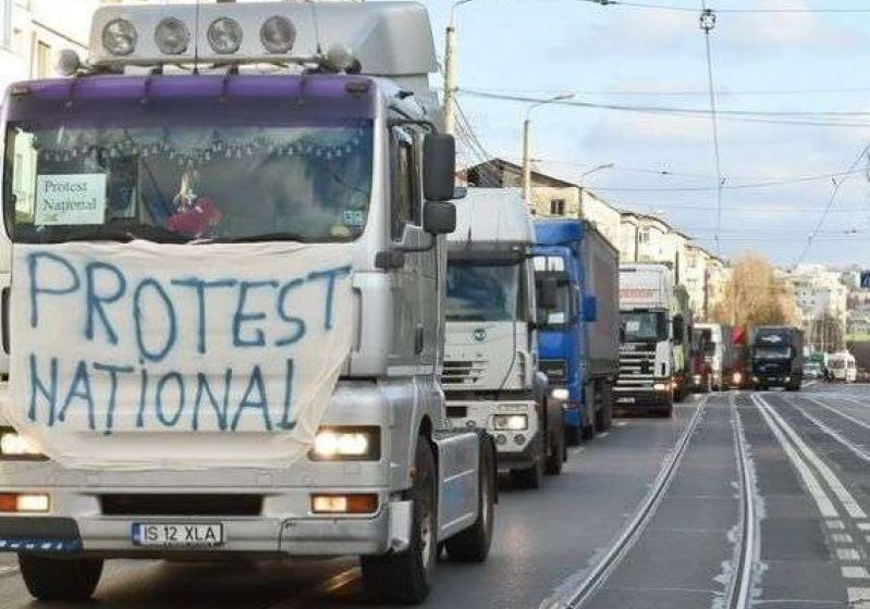 MITING: Transportatorii vor protesta în fața Guvernului pe 2 noiembrie