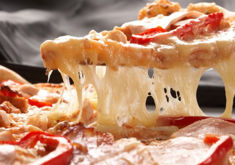 PIZZA COAPTĂ ÎN CAMION: Afacerea care vrea să cucerească o piaţă de 38 milioane de dolari