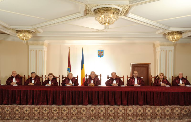 REGLEMENTĂRI: CCR respinge contestațiile împotriva legii care reglementează prelucrarea datelor cu caracter personal REGLEMENTĂRI: CCR respinge contestațiile împotriva legii care reglementează prelucrarea datelor cu caracter personal