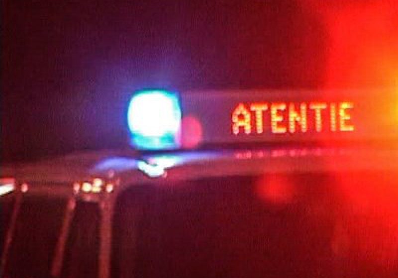 TRAGEDIE: Bărbat strivit de autobuzul pe care încerca să-l repare