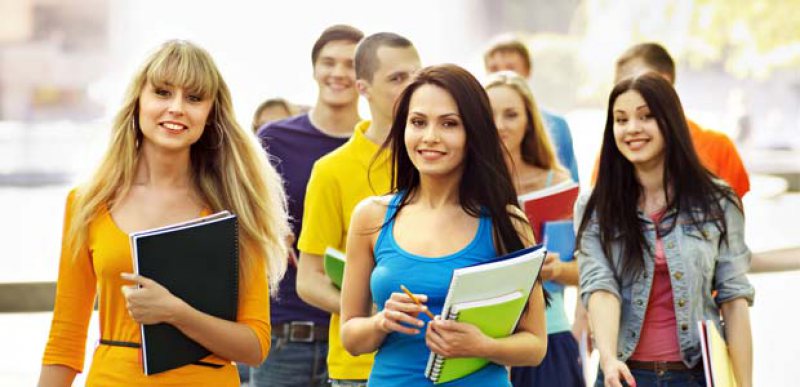 MINISTRUL MUNCII, CĂTRE STUDENŢI: Pe lângă micile şi marile greutăţi, întotdeauna e loc şi de o bere MINISTRUL MUNCII, CĂTRE STUDENŢI: Pe lângă micile şi marile greutăţi, întotdeauna e loc şi de o bere