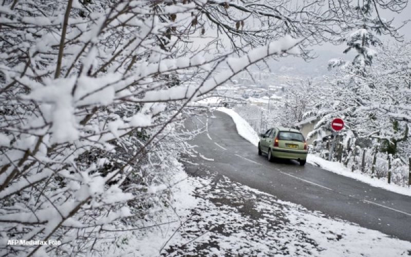 VREME REA: Polițiștii fac o serie de recomandări șoferilor în această perioadă VREME REA: Polițiștii fac o serie de recomandări șoferilor în această perioadă