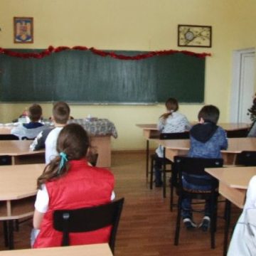 Perioada de depunere a dosarelor pentru bursă pentru elevi s-a extins cu două săptămâni Perioada de depunere a dosarelor pentru bursă pentru elevi s-a extins cu două săptămâni