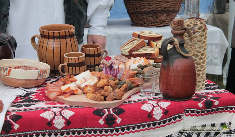 EDIȚIE DE SUCCES: Evenimentul "Crăciun în Maramureș" a atras numeroși turiști români și străini EDIȚIE DE SUCCES: Evenimentul "Crăciun în Maramureș" a atras numeroși turiști români și străini
