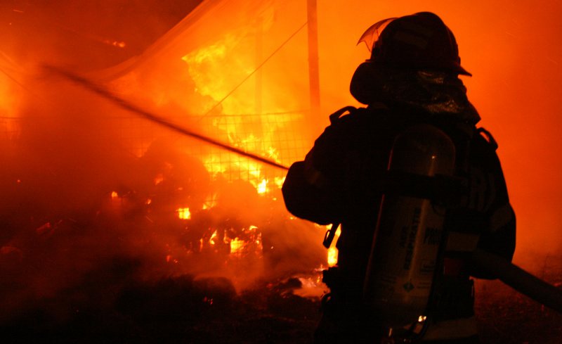 Incendiu la două hale în Borșa Incendiu la două hale în Borșa