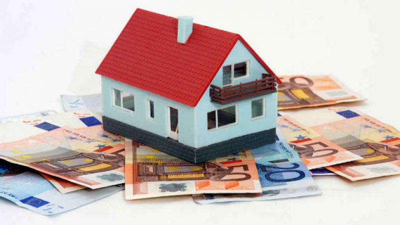 BANI MAI PUȚINI: Ministerul Finanțelor propune un plafon în scădere la 2,5 miliarde lei pentru "Prima casă", în 2017 BANI MAI PUȚINI: Ministerul Finanțelor propune un plafon în scădere la 2,5 miliarde lei pentru "Prima casă", în 2017