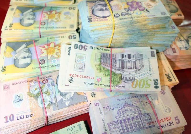 COMERȚ CU AMĂNUNTUL: România, locul trei în UE la creșterea comerțului cu amănuntul în luna noiembrie