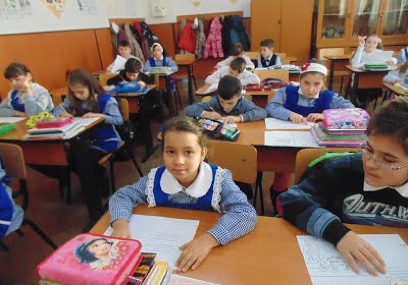 DEZBATERE PUBLICĂ: Consultări privind înscrierea copiilor în învățământul primar DEZBATERE PUBLICĂ: Consultări privind înscrierea copiilor în învățământul primar