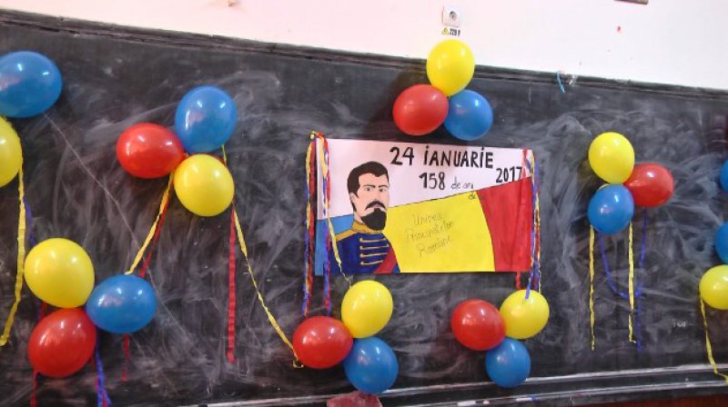 EVENIMENT: Școlarii sigheteni au sărbătorit abia azi Mica Unire EVENIMENT: Școlarii sigheteni au sărbătorit abia azi Mica Unire
