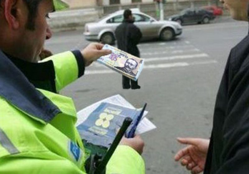 N-AU RESPECTAT LEGEA: Aproape 30 de pietoni și peste 50 de șoferi amendați
