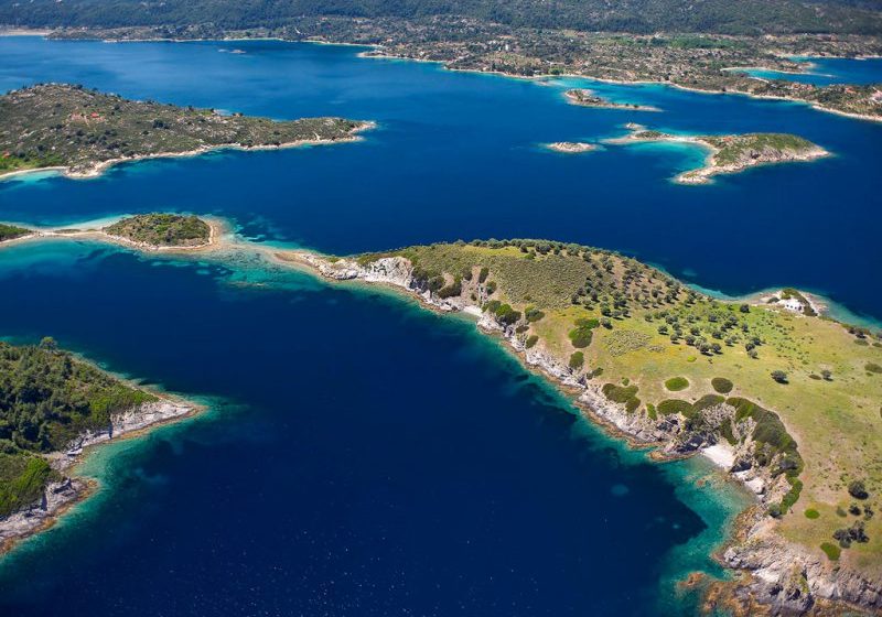 DESTINAȚII DE VACANȚĂ: Halkidiki, farmecul Greciei DESTINAȚII DE VACANȚĂ: Halkidiki, farmecul Greciei