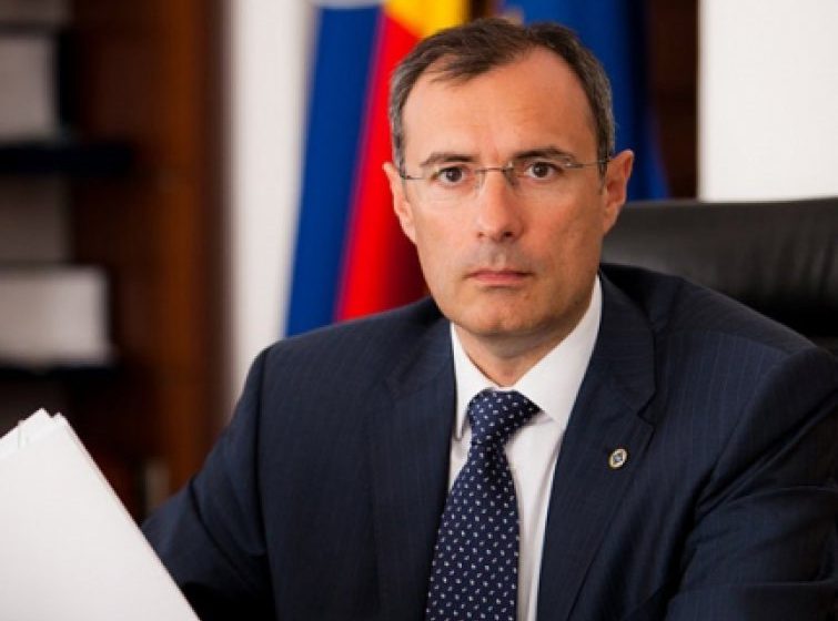 RĂMAS FĂRĂ ATRIBUŢII: Numele lui Florian Coldea, şters de pe site-ul SRI după ce a fost suspendat