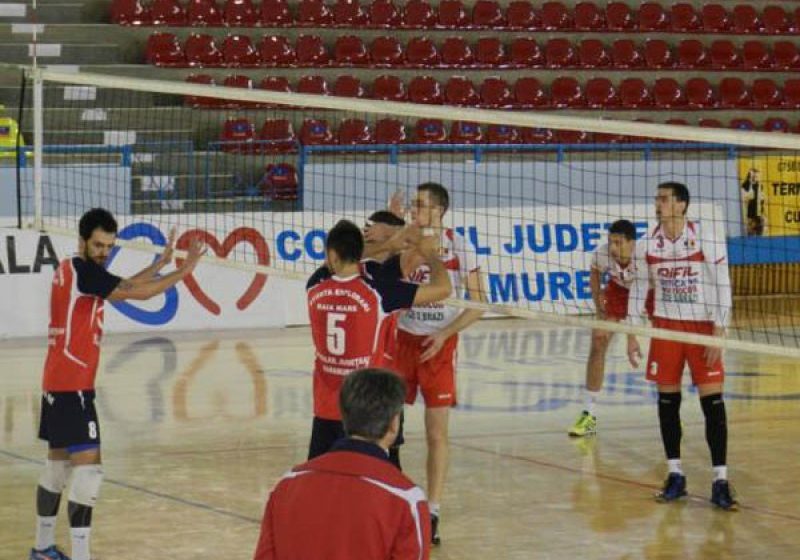 VOLEI: Înfrângere în 3 seturi pentru Știința Explorări VOLEI: Înfrângere în 3 seturi pentru Știința Explorări