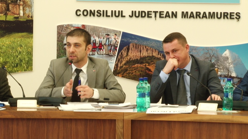 SE ASCUT SĂBIILE ÎN CJ: Colaborarea politică între PSD şi PMP dă semne că se clatină SE ASCUT SĂBIILE ÎN CJ: Colaborarea politică între PSD şi PMP dă semne că se clatină