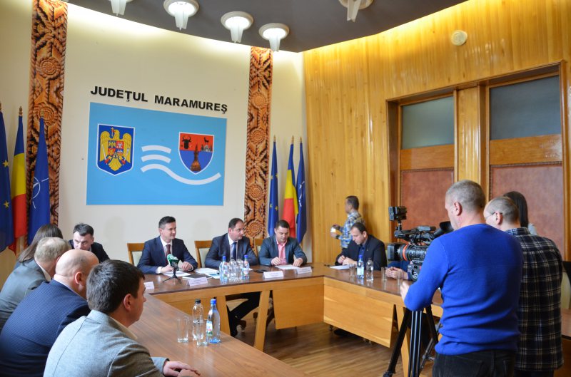 ÎNTÂLNIRE: S-a semnat un protocol de colaborare în domeniul fotbalului între Maramureș și Transcarpatia