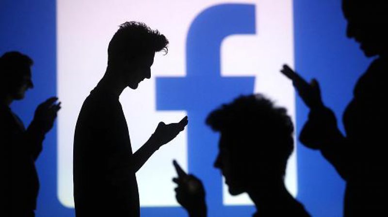 PLAN: Facebook va concura LinkedIn, printr-o nouă funcție care permite găsirea unui loc de muncă PLAN: Facebook va concura LinkedIn, printr-o nouă funcție care permite găsirea unui loc de muncă