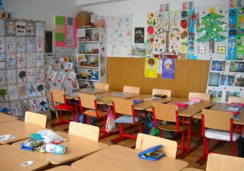 PRIMA ETAPĂ: Azi a început înscrierea copiilor în casa pregătitoare PRIMA ETAPĂ: Azi a început înscrierea copiilor în casa pregătitoare