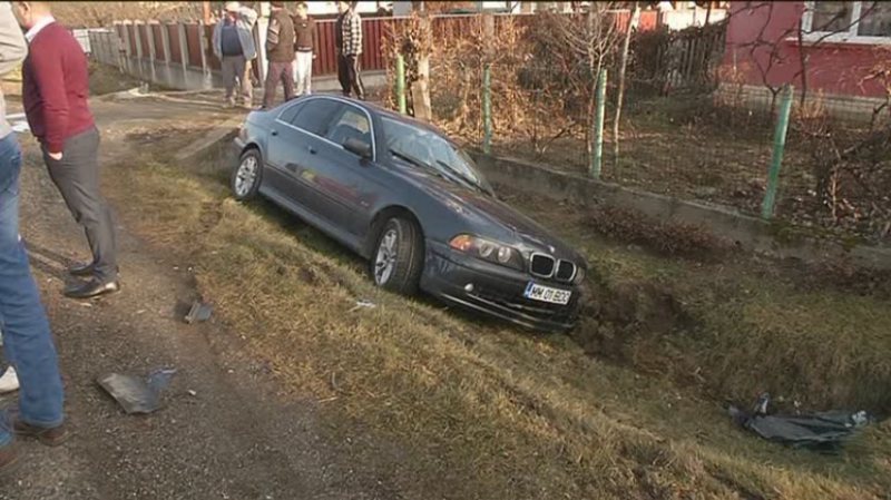 CIOCNIRE PE ȘOSEA: Accident cu șase răniți, între care și un copil, la ieșirea din Cătălina CIOCNIRE PE ȘOSEA: Accident cu șase răniți, între care și un copil, la ieșirea din Cătălina