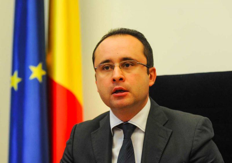 CRISTIAN BUȘOI: Viața pacienților care așteaptă transplantul de plămâni depinde de cât de repede se mișcă aparatul birocratic din Ministerul Sănătății CRISTIAN BUȘOI: Viața pacienților care așteaptă transplantul de plămâni depinde de cât de repede se mișcă aparatul birocratic din Ministerul Sănătății