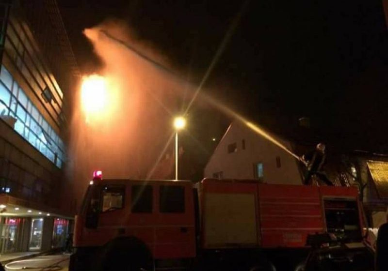 ALERTĂ: Incendiu la un sediu RDS & RCS ALERTĂ: Incendiu la un sediu RDS & RCS