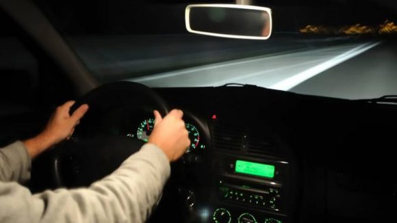 Reținut după ce a condus și beat și fără să aibă permis Reținut după ce a condus și beat și fără să aibă permis