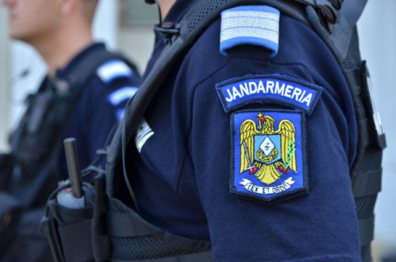 JANDARMII ÎN ACȚIUNE: Măsuri de ordine publică pe raza judeţului Maramureş, în weekend JANDARMII ÎN ACȚIUNE: Măsuri de ordine publică pe raza judeţului Maramureş, în weekend