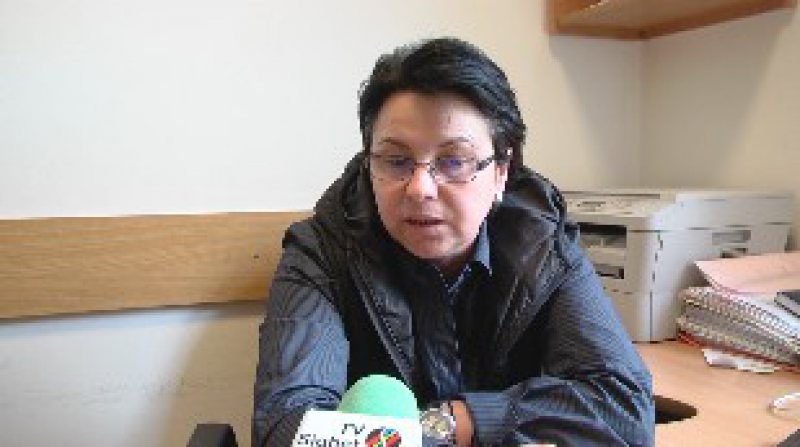 SUFLET DE FEMEIE: Nelica Hotea, femeia care a găsit o soluție pentru bătrâna din Desești, ce-a stat 18 ani într-o colibă SUFLET DE FEMEIE: Nelica Hotea, femeia care a găsit o soluție pentru bătrâna din Desești, ce-a stat 18 ani într-o colibă