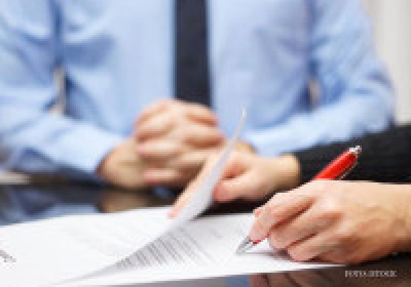 DISCUȚII: Sindicatele din Sănătate participă marți la consultări pe tema proiectului Legii salarizării unitare