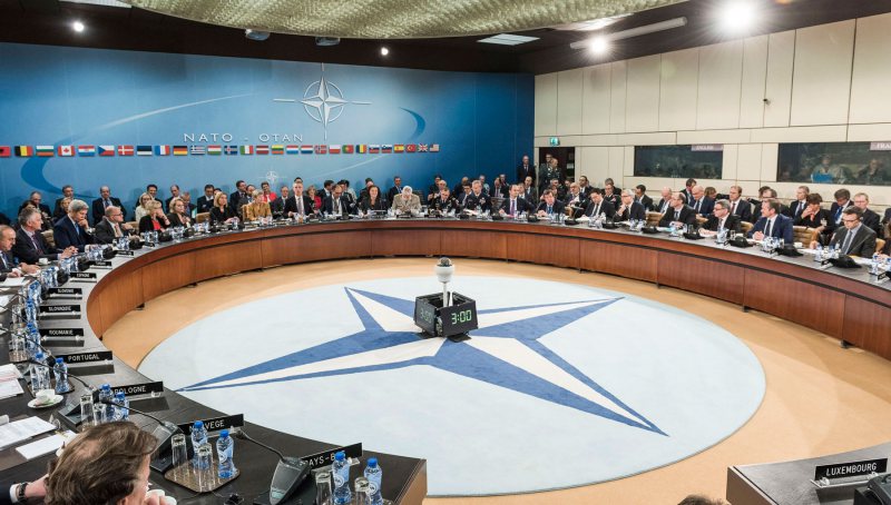 PRIORITĂȚI: Cheltuielile pentru apărare, pe agenda reuniunii de vineri de la Bruxelles a miniștrilor de externe din țările NATO PRIORITĂȚI: Cheltuielile pentru apărare, pe agenda reuniunii de vineri de la Bruxelles a miniștrilor de externe din țările NATO
