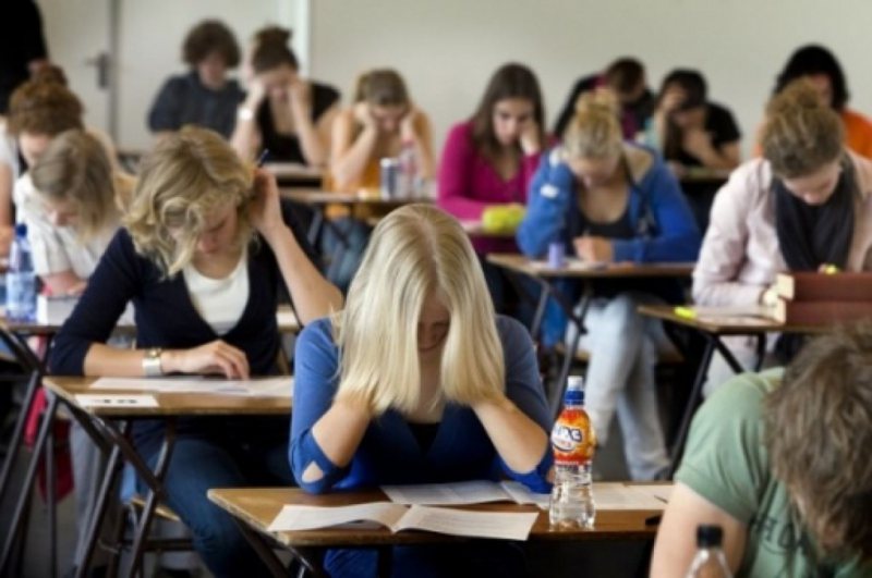 ORDIN: Simulările examenelor naţionale se dau simultan/ Structura anului şcolar, publicată în Monitorul Oficial ORDIN: Simulările examenelor naţionale se dau simultan/ Structura anului şcolar, publicată în Monitorul Oficial