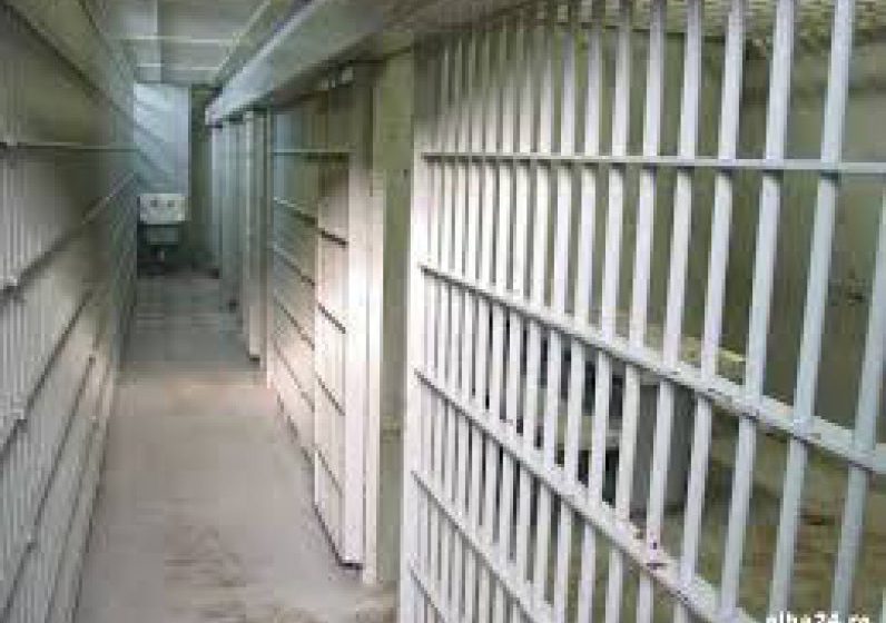 SENATUL A DECIS: Deţinuţilor care execută 30 de zile de detenţie în condiţii necorespunzătoare li se mai scad încă trei