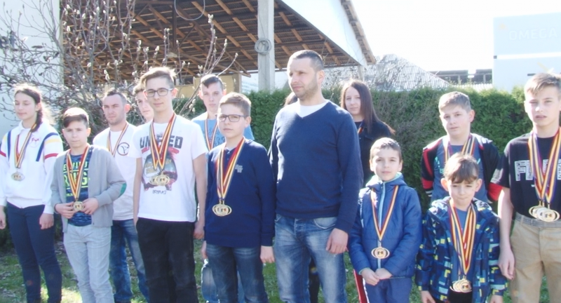 SPORT: Sportivii de la Ultimate Kickboxing au reprezentat Sighetul cu cinste încă o dată SPORT: Sportivii de la Ultimate Kickboxing au reprezentat Sighetul cu cinste încă o dată