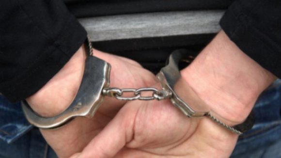 Suspecți de tâlhărie trimiși după gratii Suspecți de tâlhărie trimiși după gratii