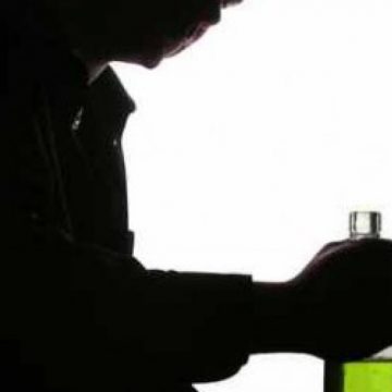 A rămas pe uscat după ce i s-au confiscat 140 de litri de alcool