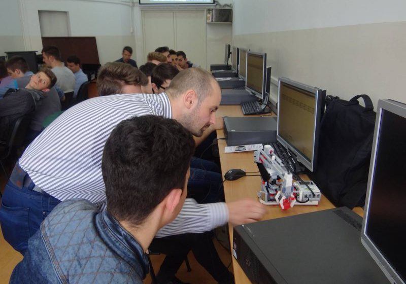 ADMITERE 2017: Specializări din cele mai atractive la Facultatea de Inginerie din cadrul Centrului Universitar Nord Baia Mare ADMITERE 2017: Specializări din cele mai atractive la Facultatea de Inginerie din cadrul Centrului Universitar Nord Baia Mare